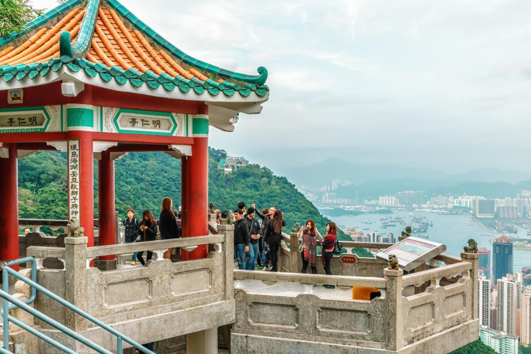 Du Lịch Hong Kong: Đỉnh Núi Thái Bình - Vịnh Nước Cạn - Đại Lộ Ngôi Sao - 01 Free Day