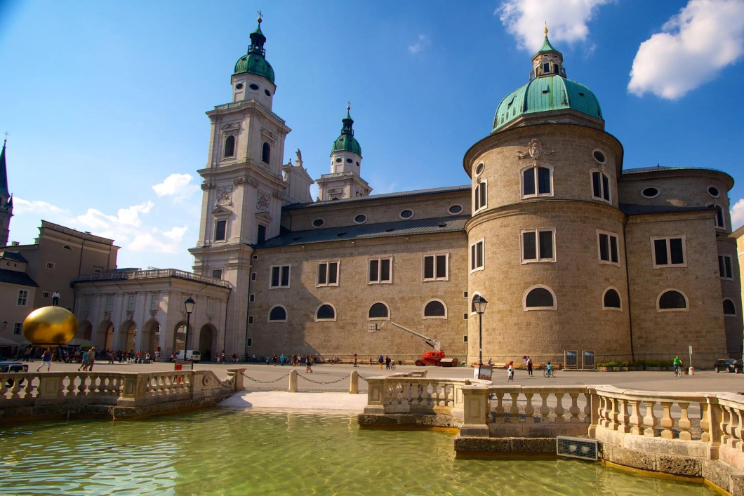 Du Lịch Đông Âu: CH Séc - Đức - Áo - Slovakia - Hungary