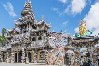 Du Lịch Đà Lạt: Quê Garden - Đồi Chè Cầu Đất - Mongo Land