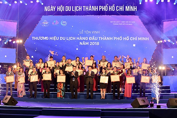 Mạng bán tour du lịch trực tuyến hàng đầu tại Việt Nam | BenThanh Tourist