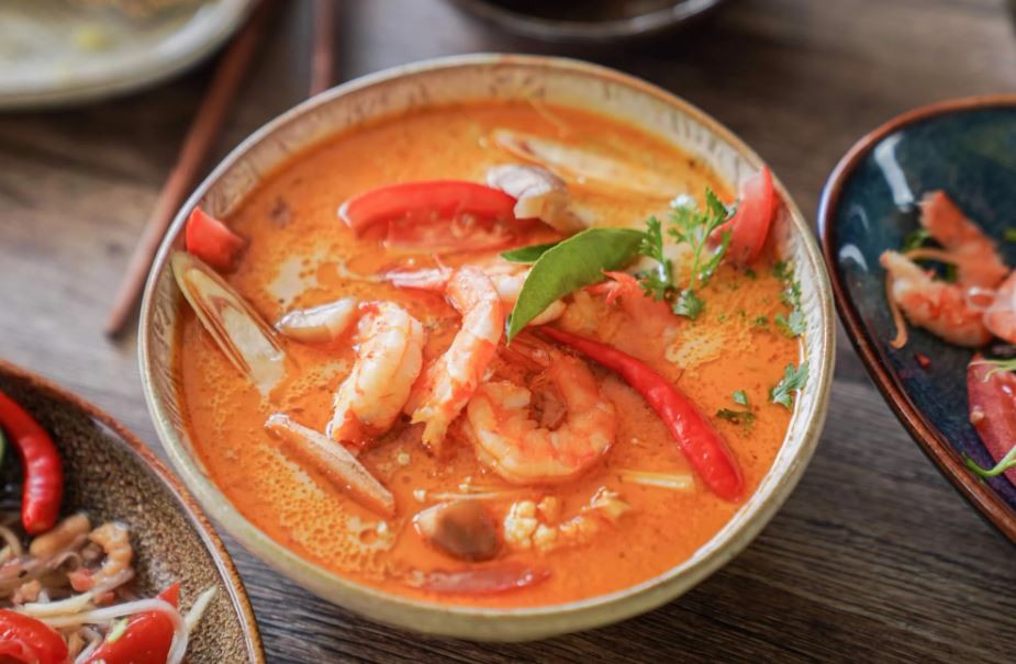 canh tôm Tom Yum Goon