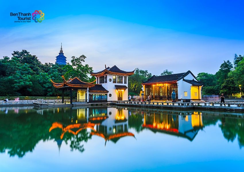 Mạng bán tour du lịch trực tuyến hàng đầu tại Việt Nam | BenThanh Tourist